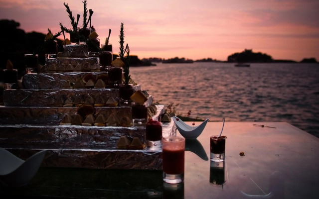 Le Castel Beau Site