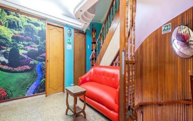 Hotel Almirante