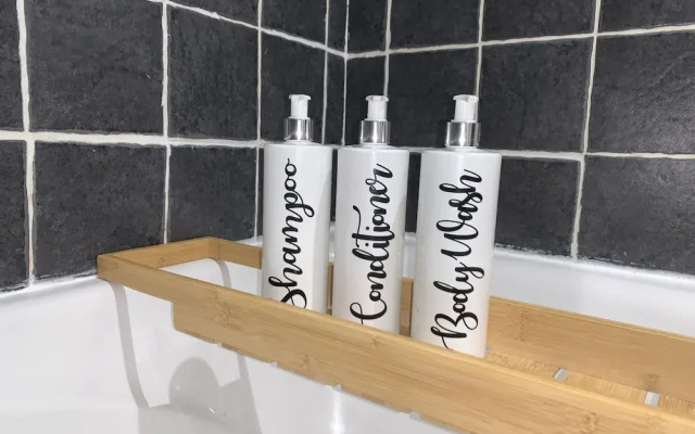 City Centre - 1 Bed - Sleeps 2 - Pet Friendly