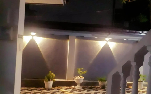 7 guest 3room apartment