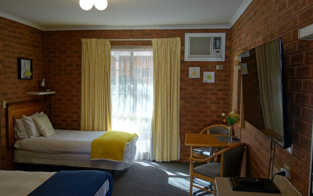 Central Yarrawonga Motor Inn – Guest Rooms – Yarrawonga