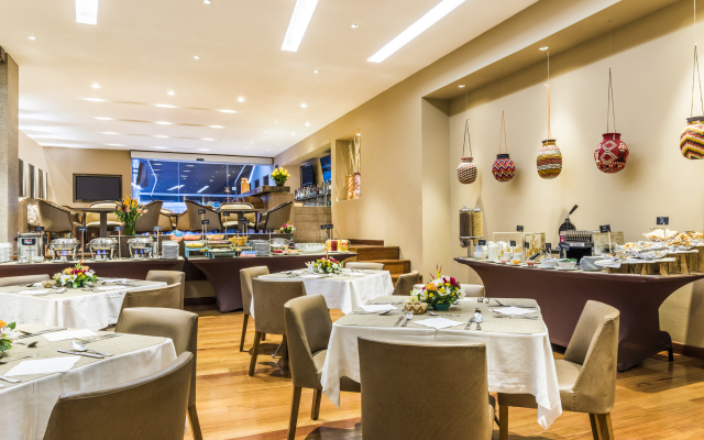 Hotel Rosales Plaza