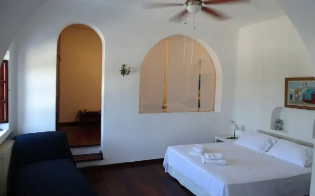 Monolithos Villa