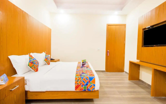 Fabhotel Aries