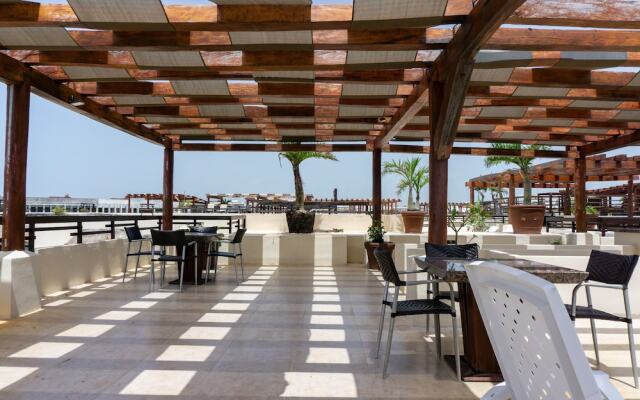 Aldea Thai 305 2 Bedroom Condo by RedAwning