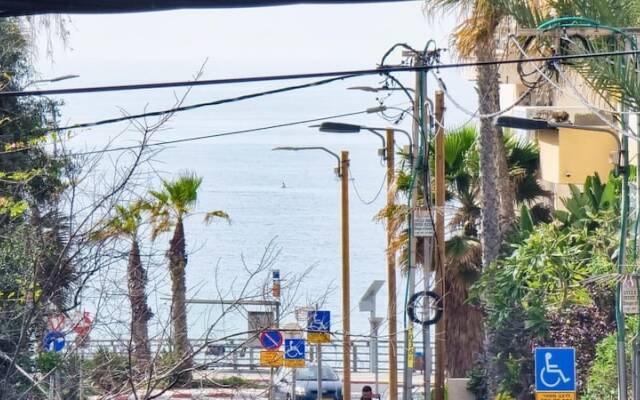 Rupin Pastel in Tel Aviv-yafo