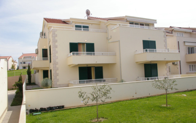 Pervanovo Apartments