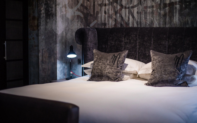Malmaison Reading