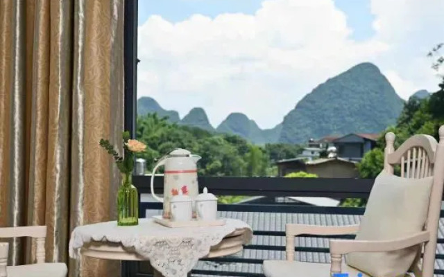 Floral Hotel·Lanjing Art Hotel (Yangshuo Yulong River Store)