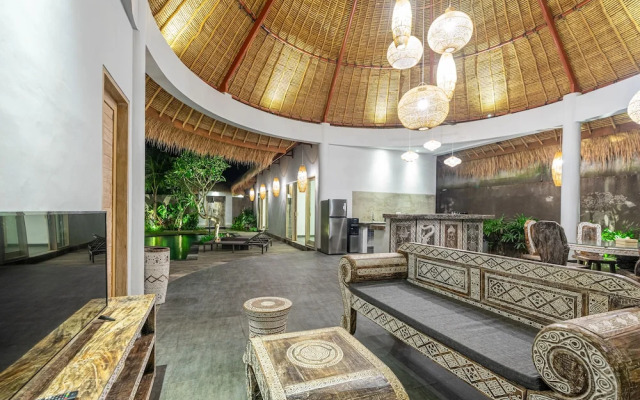 Brand New Luxury 3BR Villa Ethnic Ubud 3