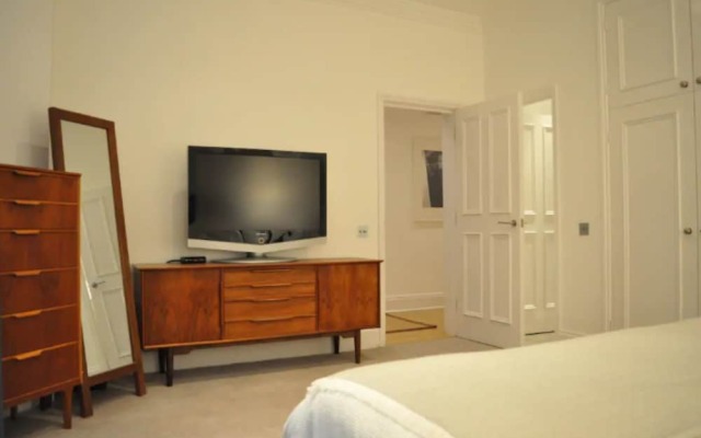 Stunning 2 Bedroom 2 Bathroom in South Kensington