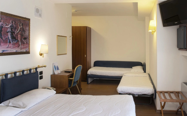 International Hotel & Suite