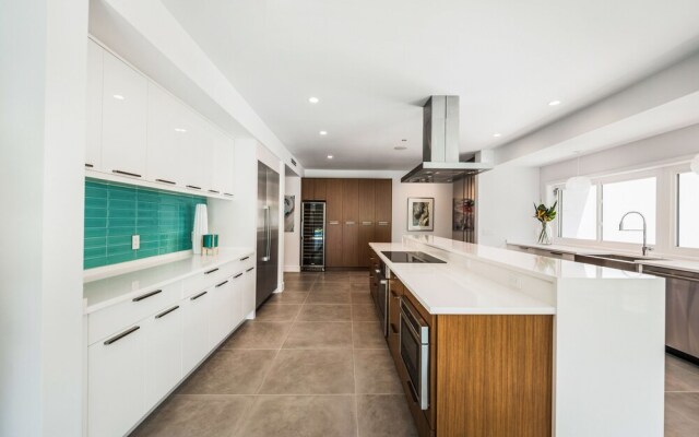Lido Key Retreat by SKLRP