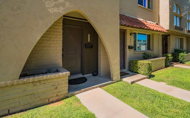 Spacious 4BR Townhouse by WanderJaunt
