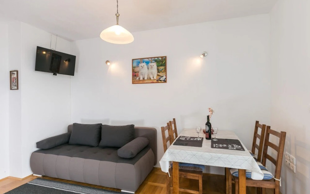 Apartments Oliva
