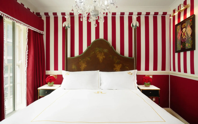 The Rubens at the Palace