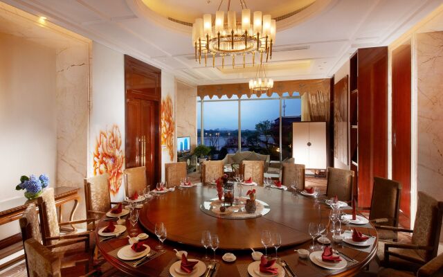 Dongwu New Century Grand Hotel Huzhou