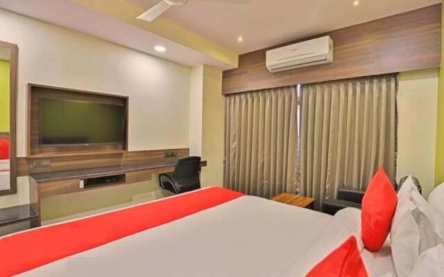 GenX Surat BY 1589 Hotels