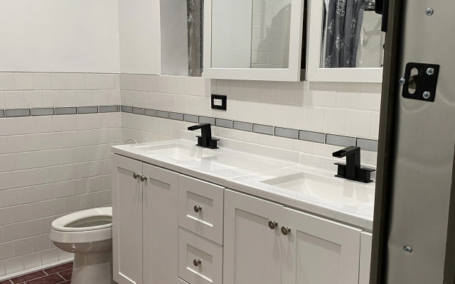 Stylish 4 bedroom home near Philadelphia