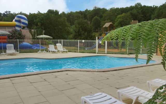 VVF Lac d'Eguzon, Eguzon Chantôme