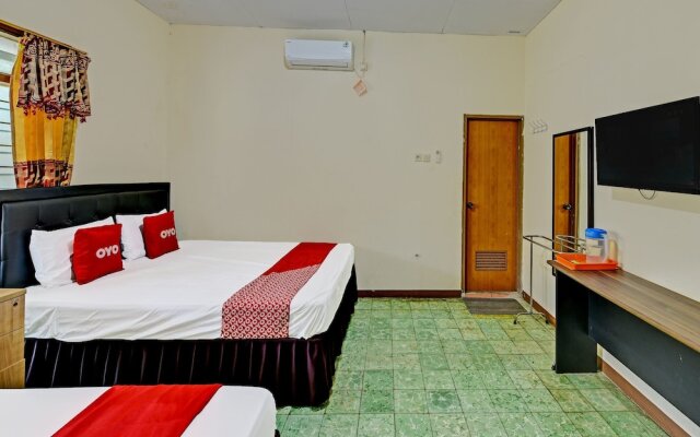 OYO 90443 Hotel New Kartika In