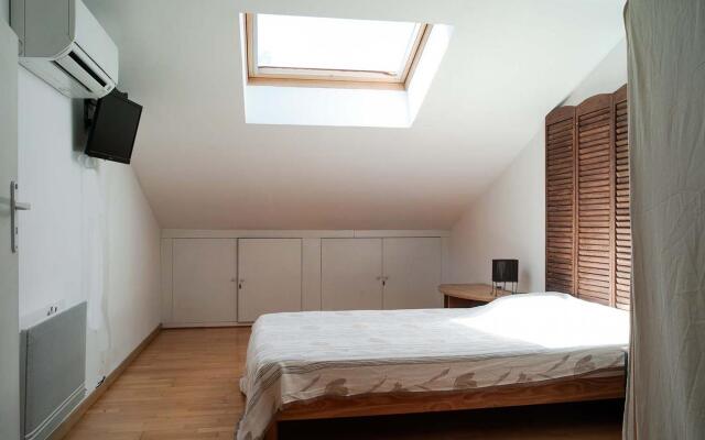 Splendid Holiday Home in Frejus With Swimming Pool