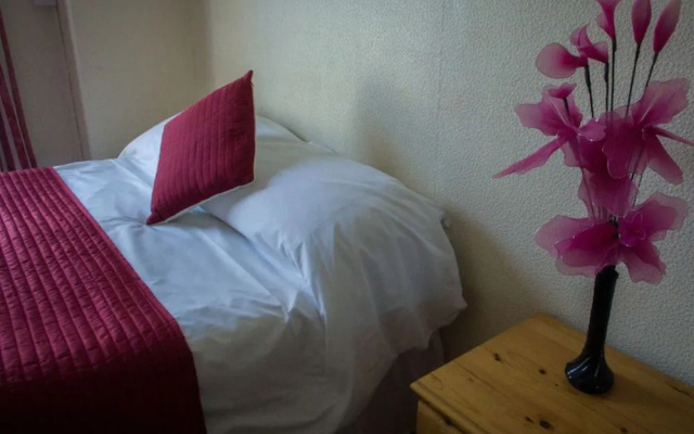 OYO Swanvale Lodge Hotel - SELF CHECK IN
