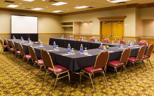 Holiday Inn Cincinnati Airport by IHG