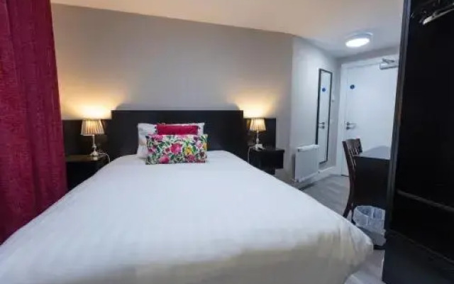 Behan's Horseshoe Bar & Restaurant