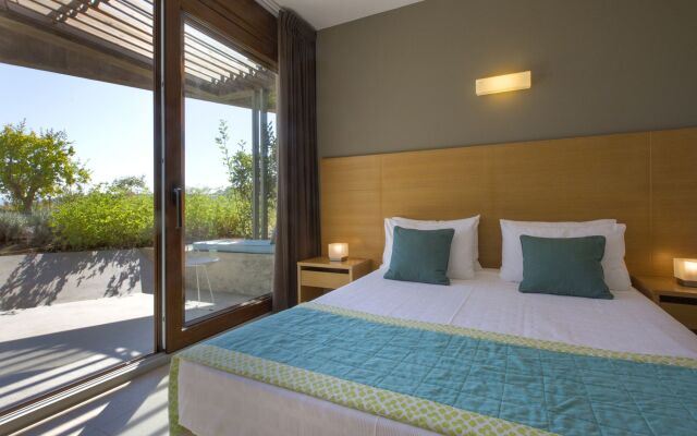 Thalatta Seaside Hotel