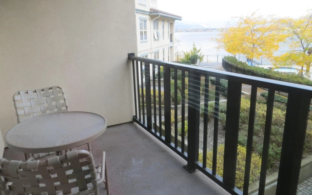 Walnut Beach Resort