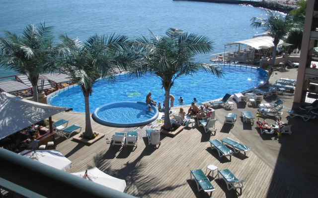 Marina City Hotel