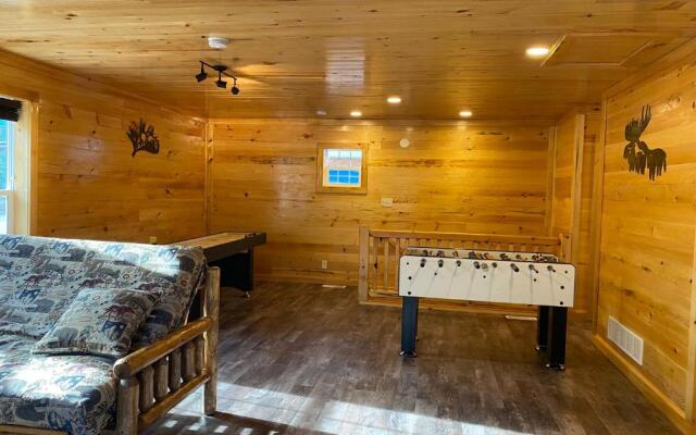 Keweenaw Waters Resort