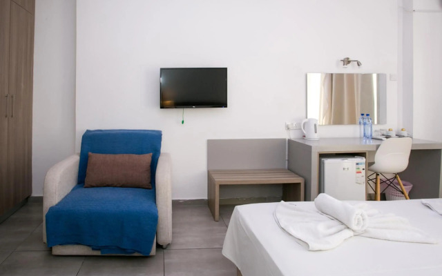 Flora Maria Hotel & Annex Apartments