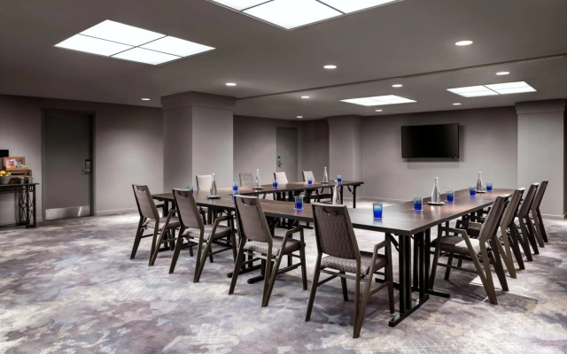 Sheraton Gateway Hotel In Toronto International Airport