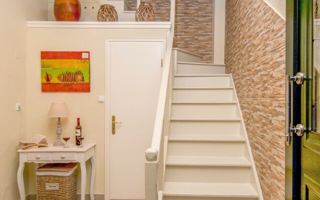 Loggos Panoramic Views Electra By Konnect
