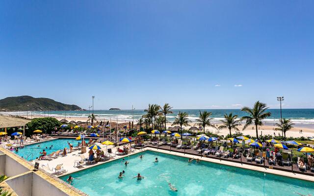 Studio vista mar pé na areia no Santinho STO2208