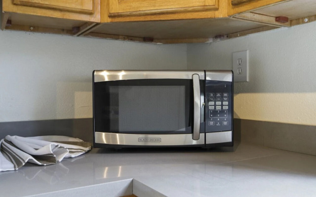 Cozy, Modern 3-bedroom in Oakland