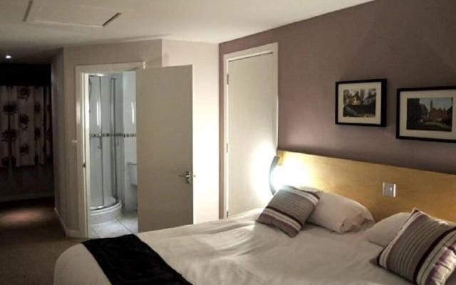 The Royal George Hotel