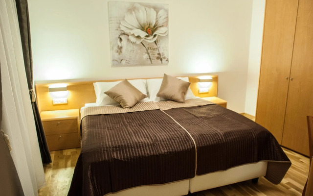 Salvator Superior Apartments