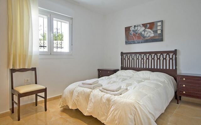 Villa - 7 Bedrooms with Pool and WiFi - 105006