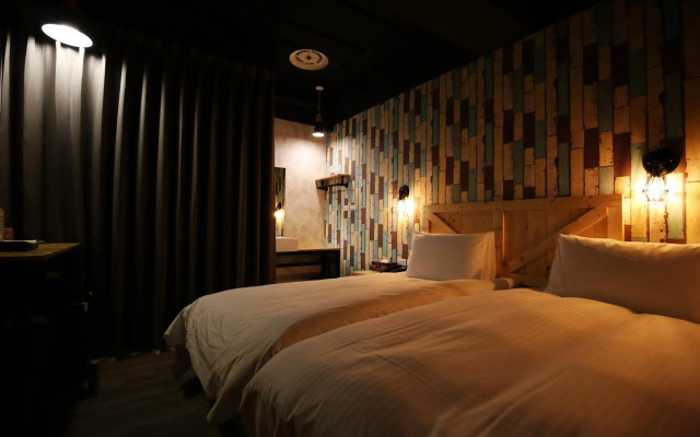 Nys Loft Hotel - Hostel