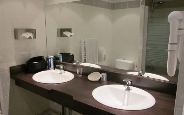 Kyriad Tours - Joue les Tours