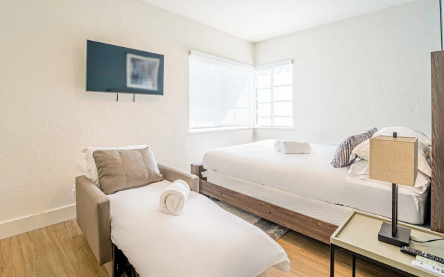 TWO Bedroom Apartment