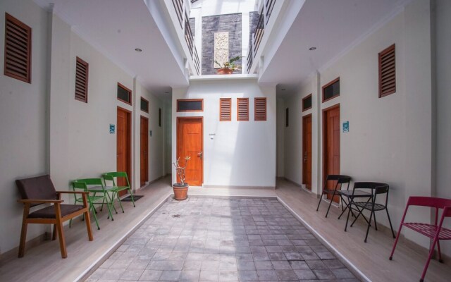 OYO Life 1180 Bunda Haveraka Residence