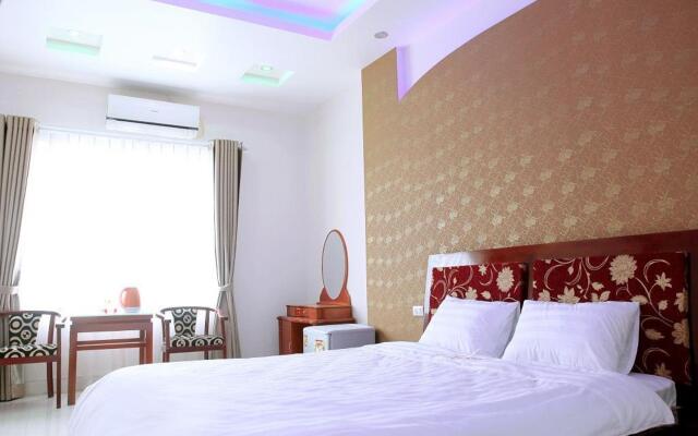 Ngoc Bach Hotel