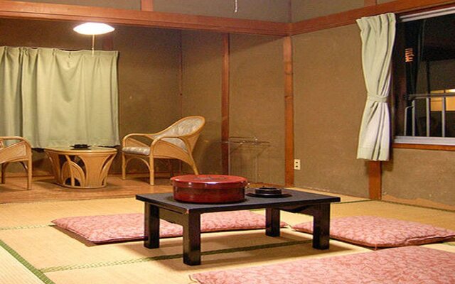 Ryokan Momijiya