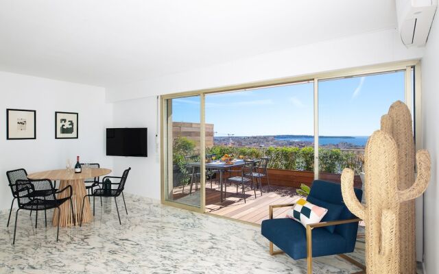 Rooftop Sea View YourHostHelper