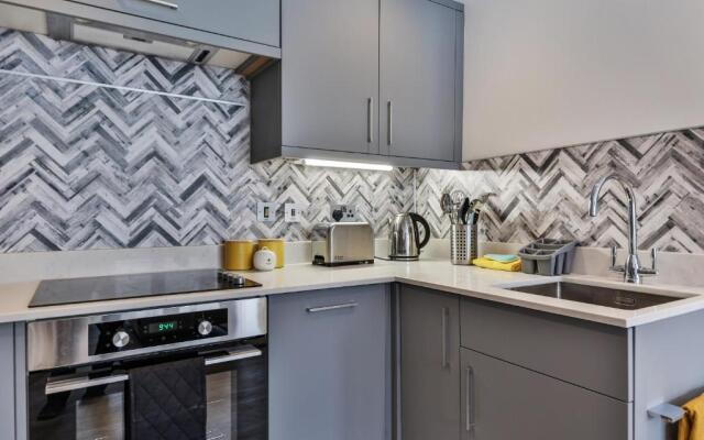 13 Belle House - Apartment 2