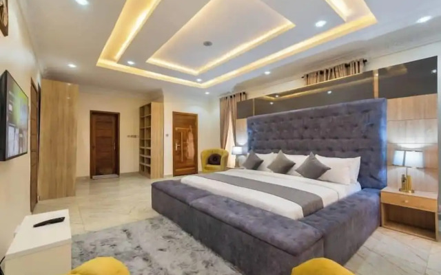 The Breeze Apartment
